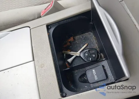 2010 Toyota Camry Le from USA, damaged, VIN 4T1BF3EK1AU539414